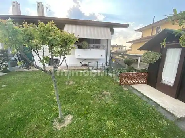 Villa in vendita a Due Carrare