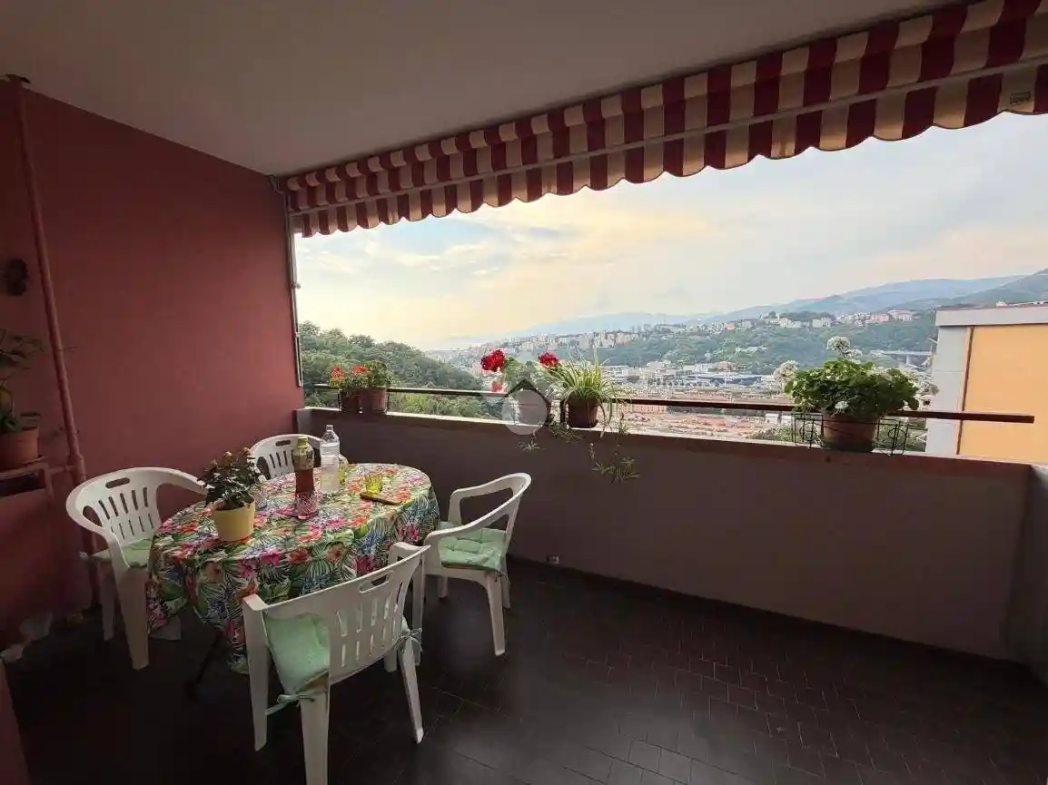 Appartamento in vendita a Genova