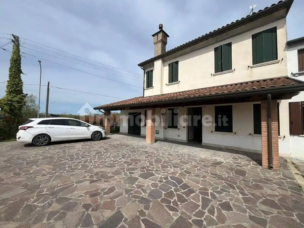 Villa in vendita a Rosolina