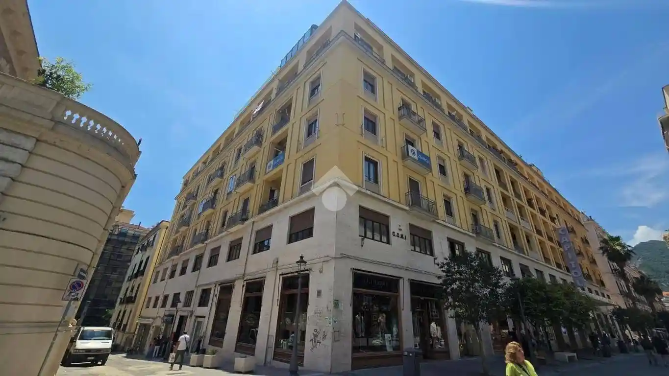 Appartamento in vendita a Salerno