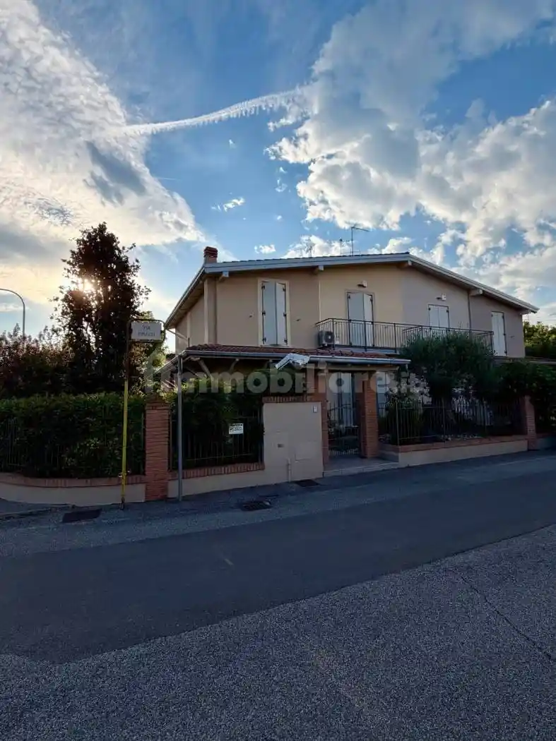 Villa in vendita a Bagnolo Mella