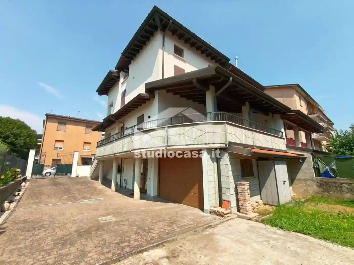 Villa - foto 2