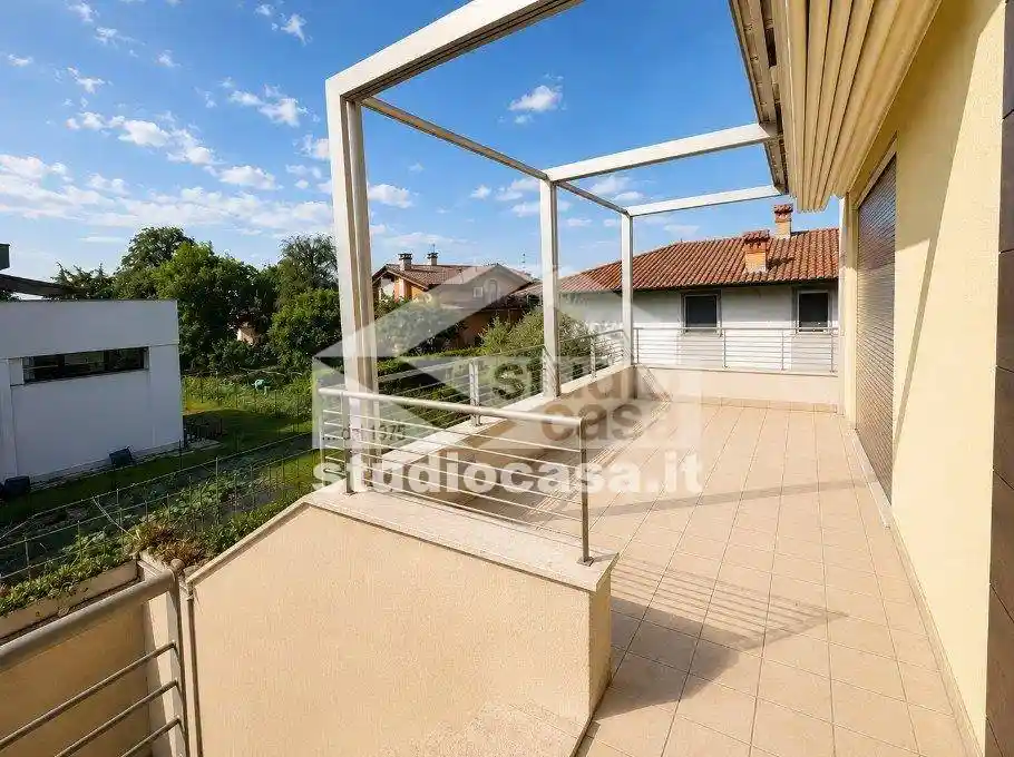 Villa in vendita a Azzano San Paolo