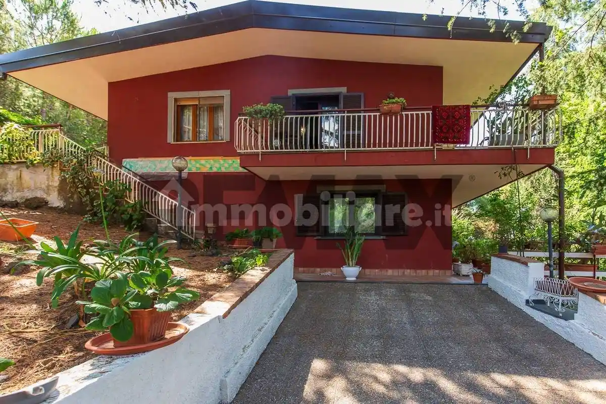 Villa in vendita a Nicolosi