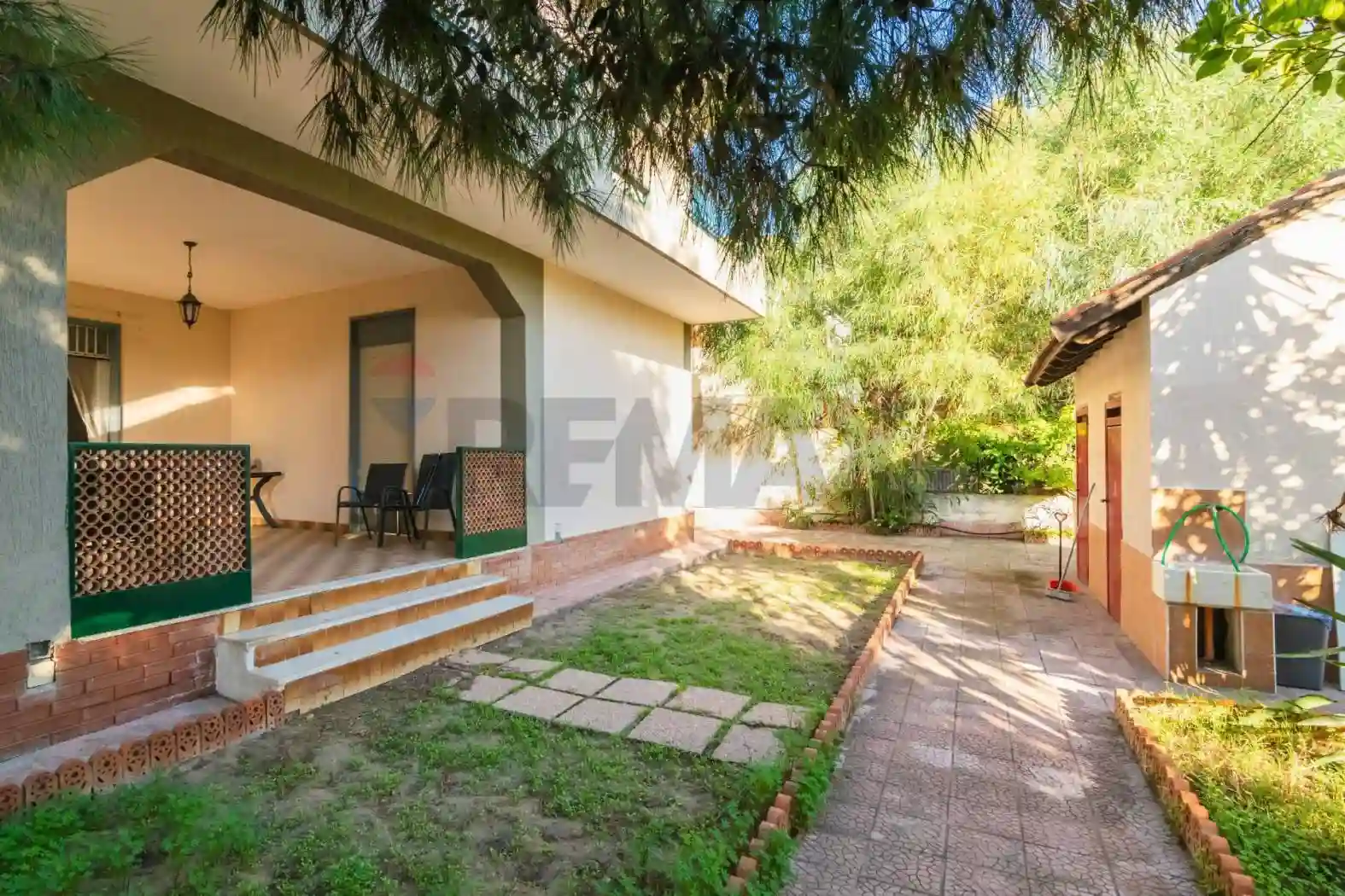 Villa - foto 2