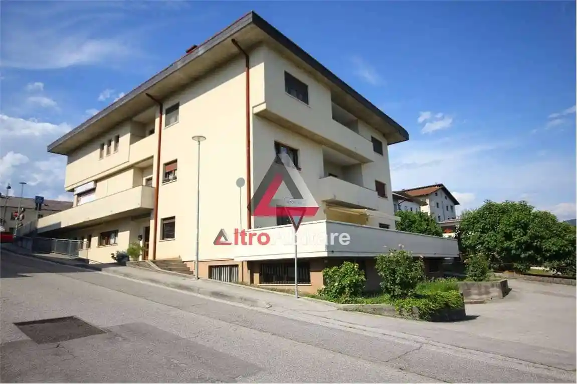 Appartamento in vendita a Limana