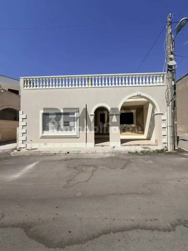 Casa indipendente in vendita a Carpignano Salentino