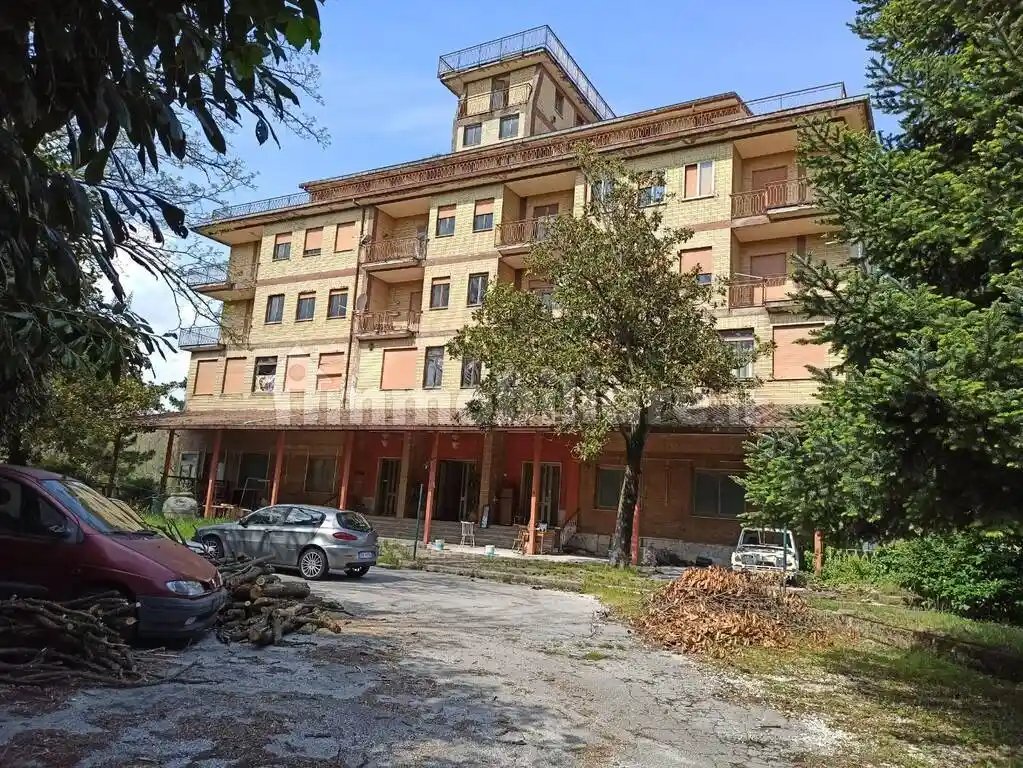 Palazzo - Edificio in vendita a Avellino