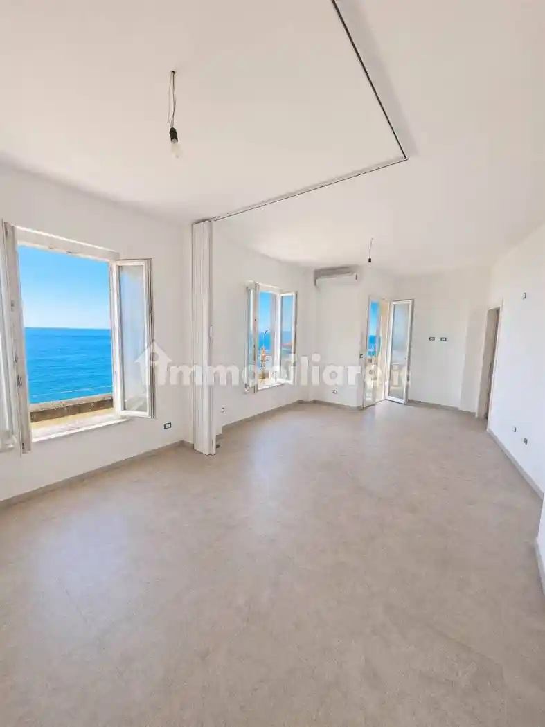 Appartamento in vendita a Bordighera