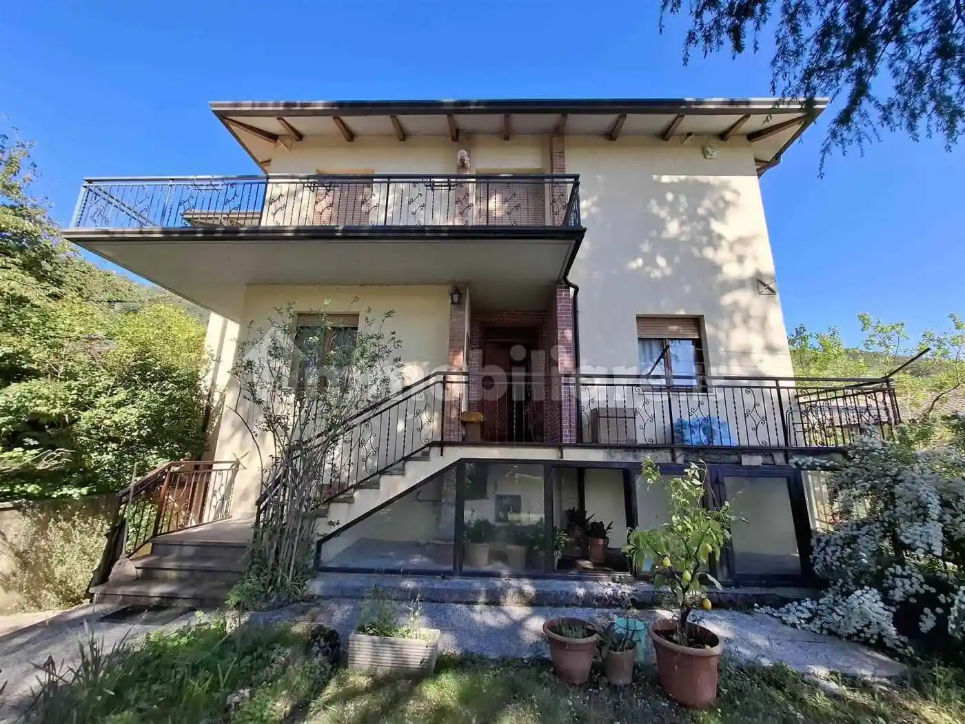 Casa indipendente in vendita a Nocera Umbra