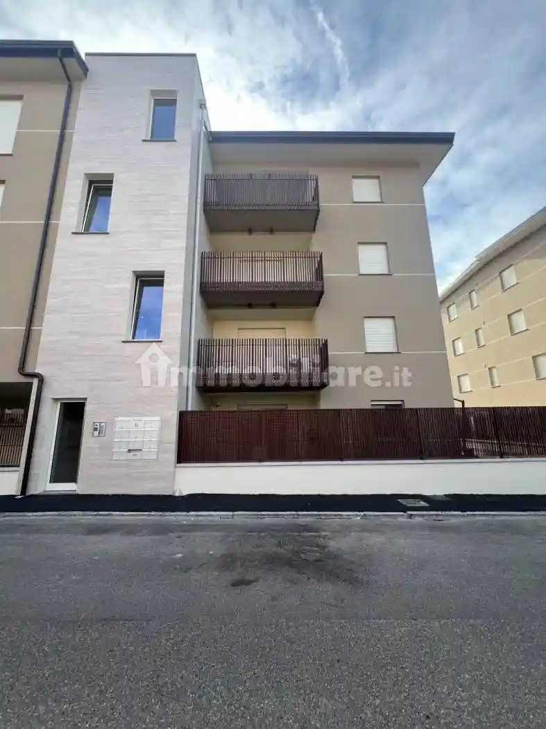 Appartamento in vendita a Piacenza