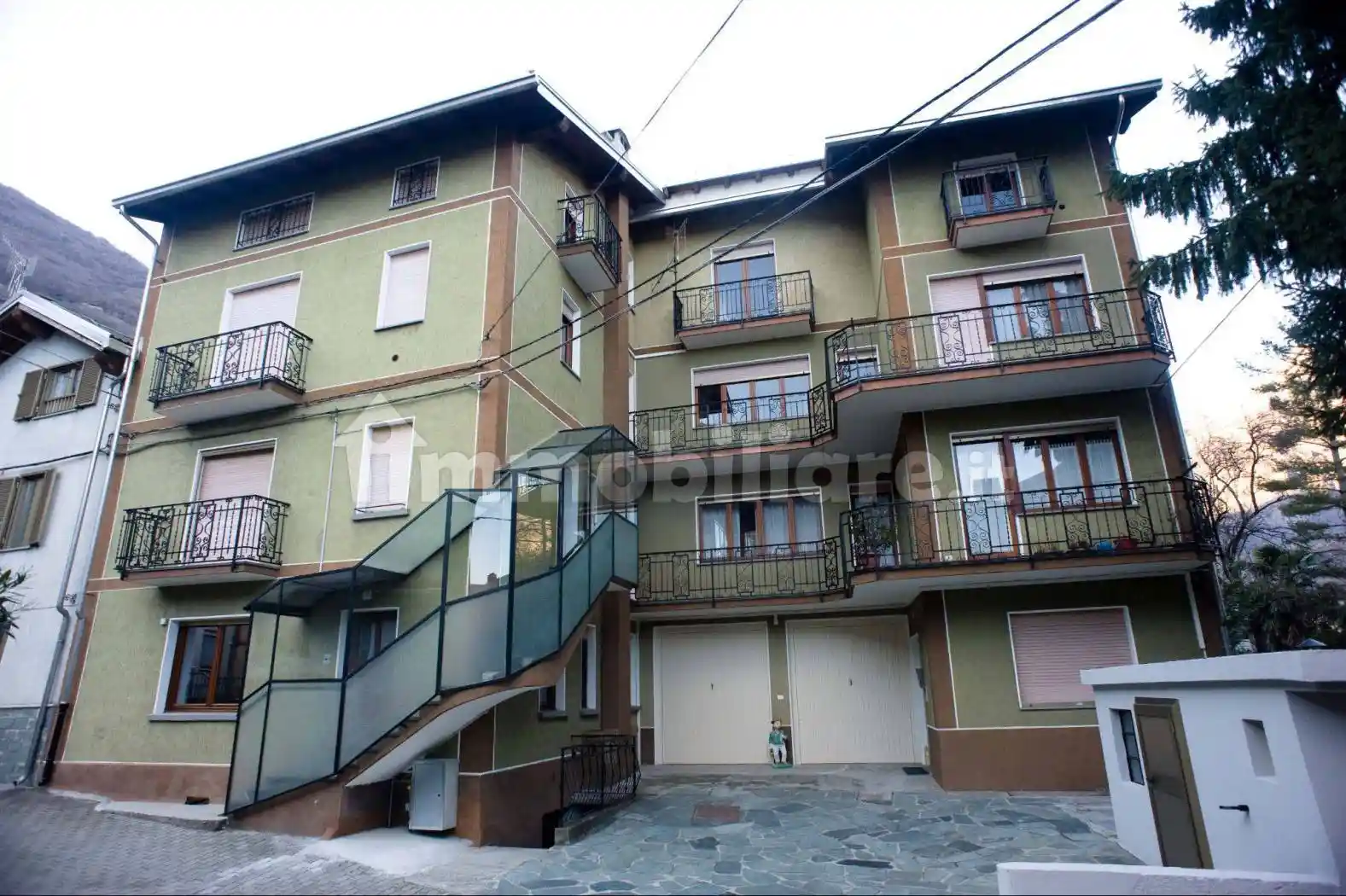 Appartamento in affitto a Quincinetto