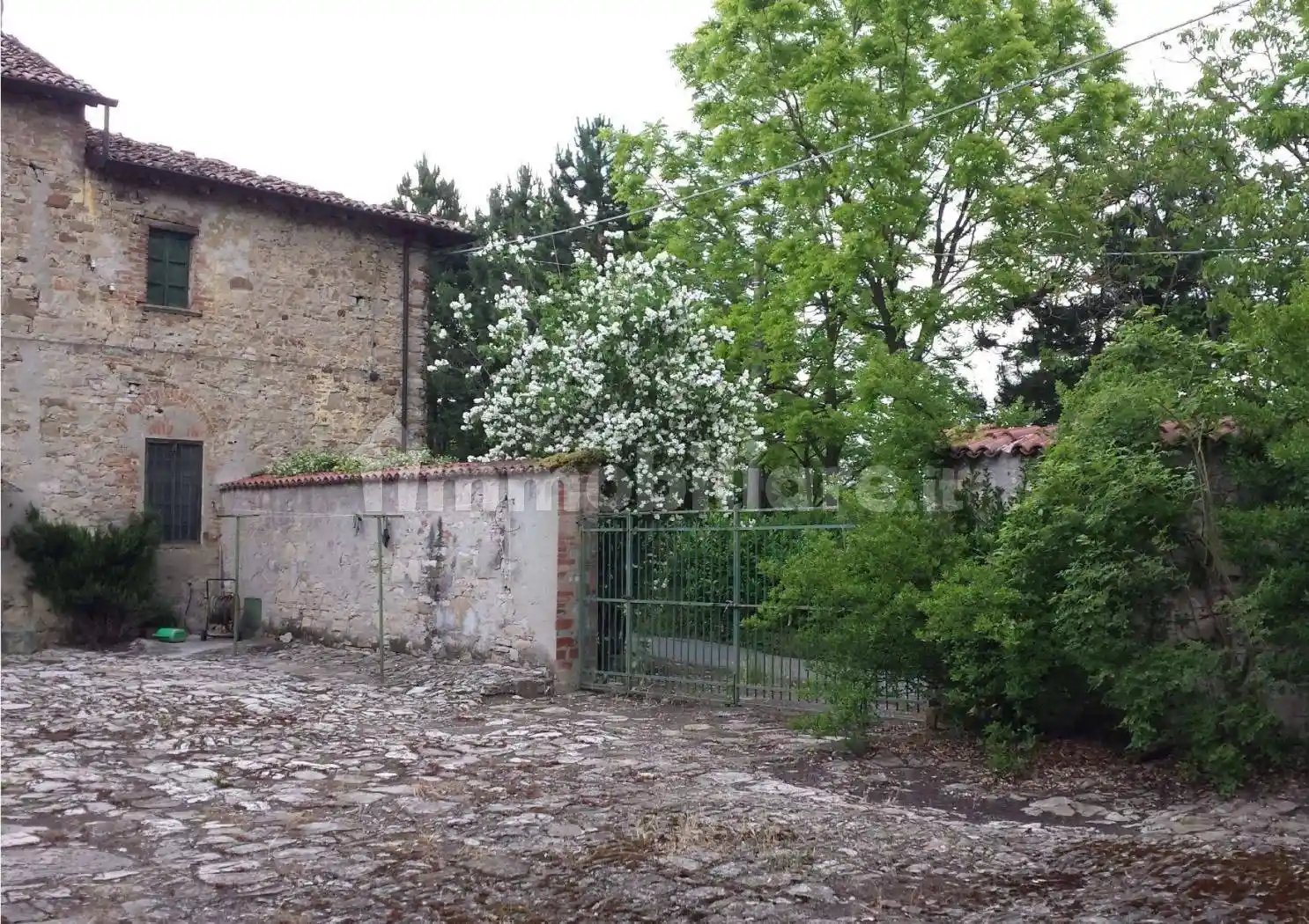 Rustico - Casale in vendita a Piozzano