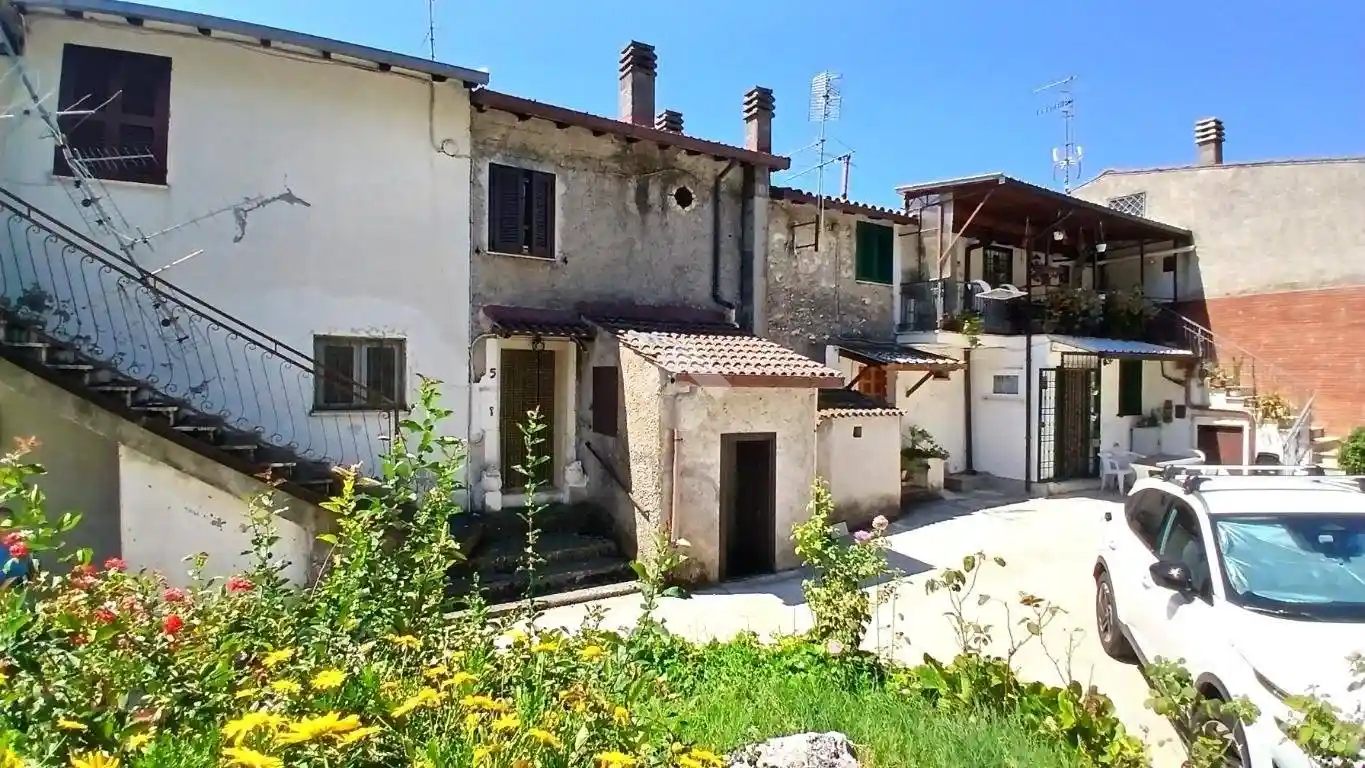 Appartamento in vendita a Serrone