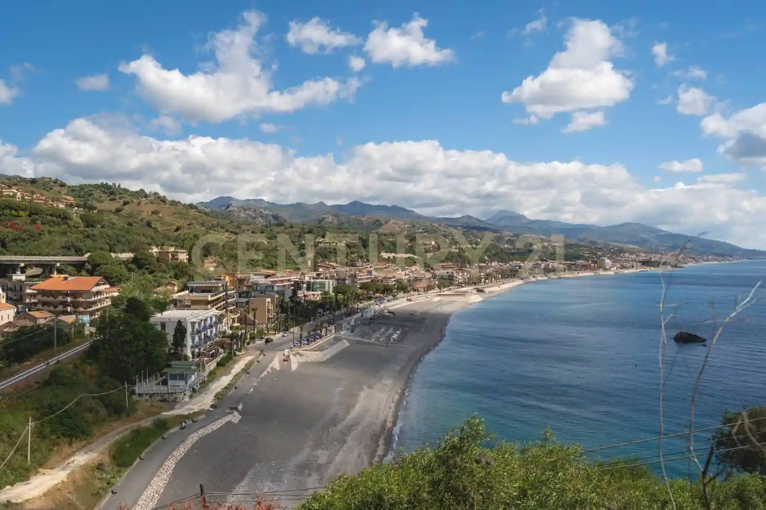 Appartamento in vendita a Sant'Alessio Siculo