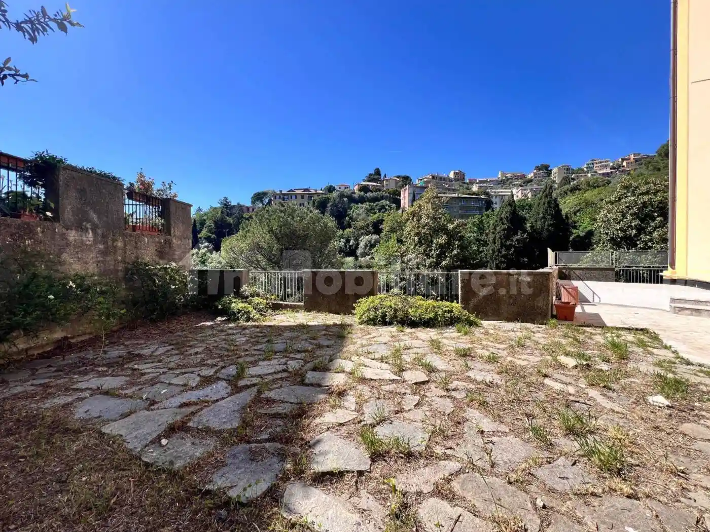 Appartamento in vendita a Genova