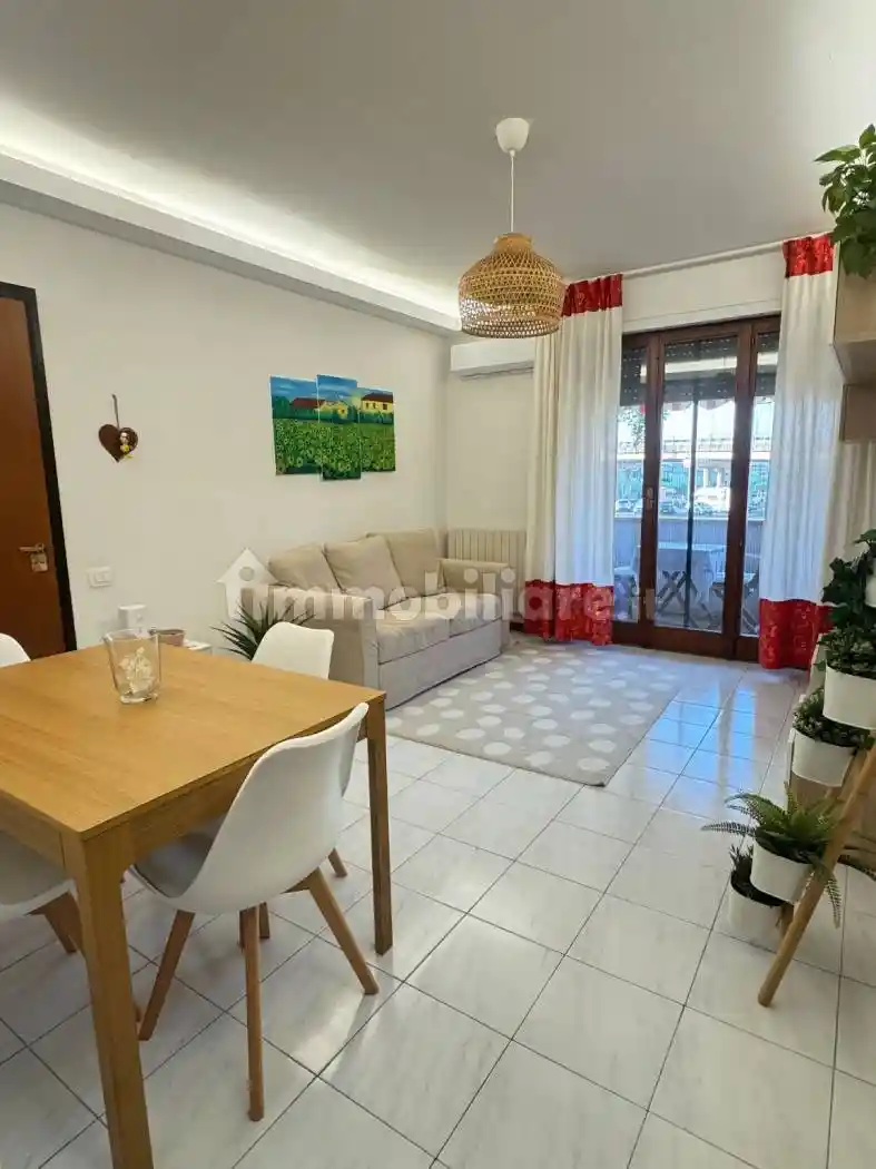 Appartamento in affitto a Viareggio