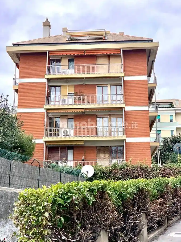 Appartamento in affitto a Genova