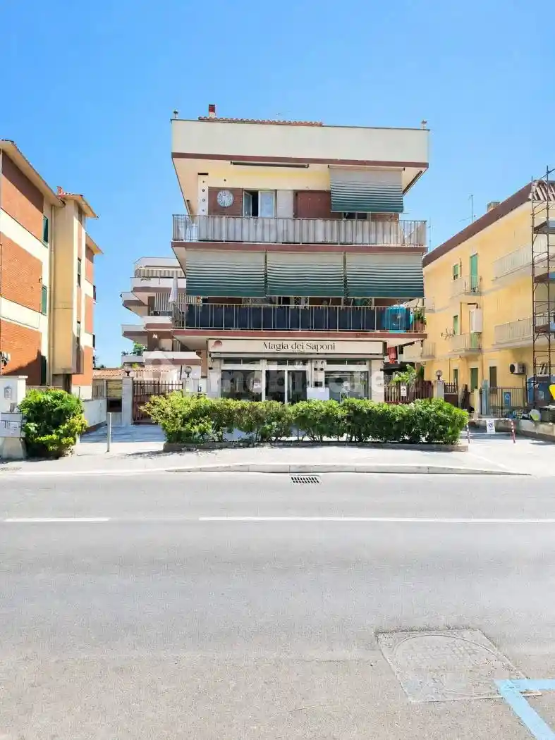 Appartamento in vendita a Pomezia
