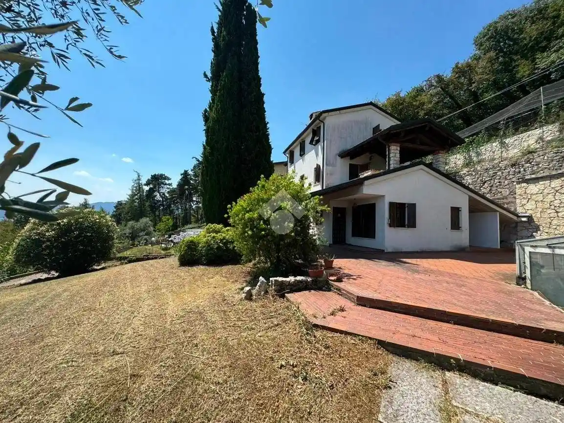 Villa in vendita a Santorso