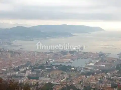 Villa in vendita a La Spezia