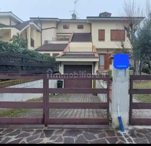 Villetta a schiera in vendita a Maranello