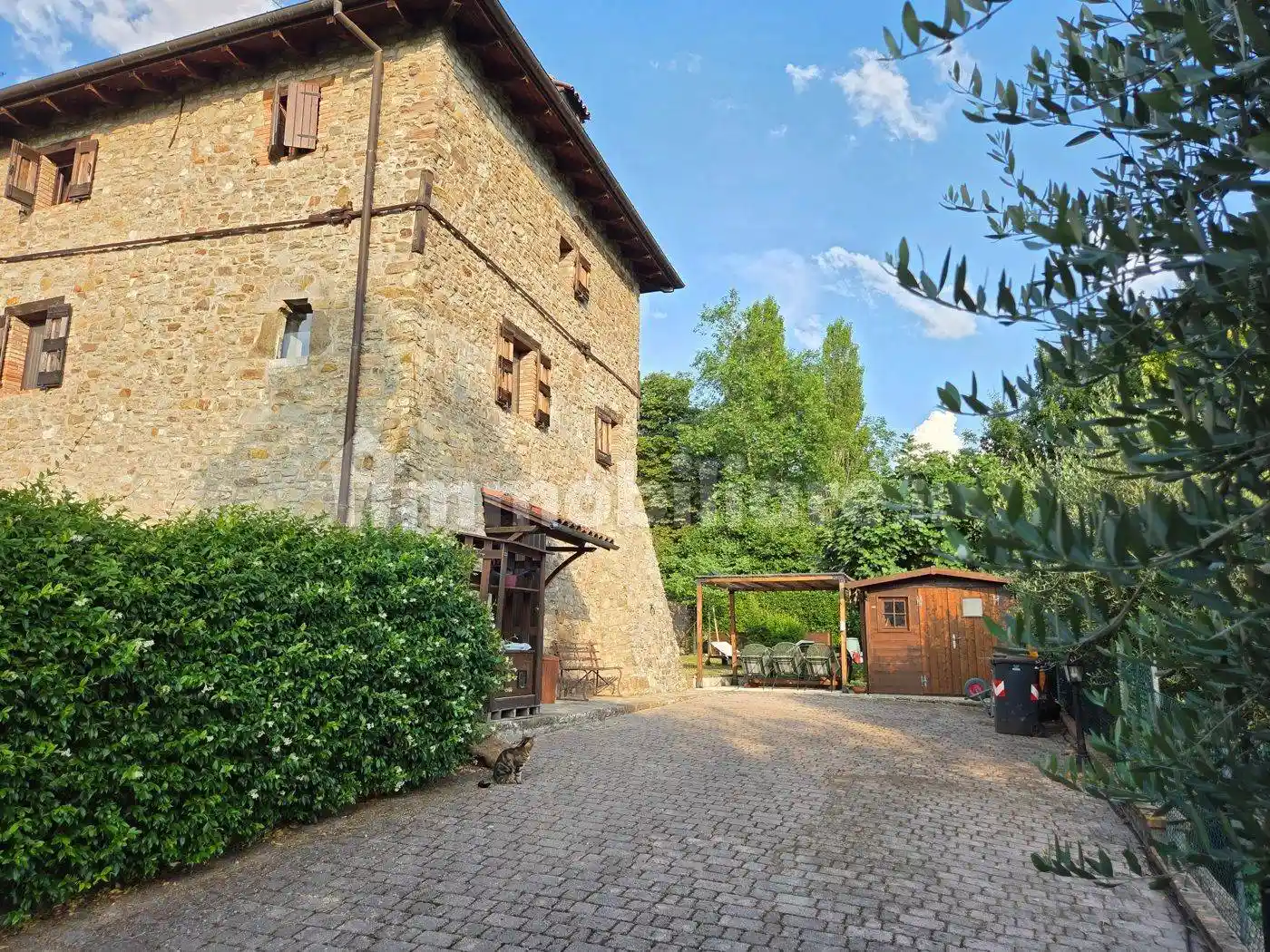 Casa indipendente in vendita a Monte San Pietro