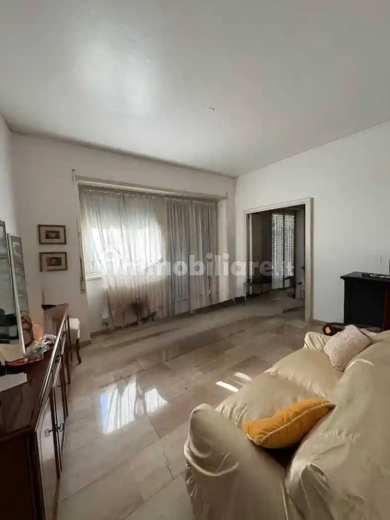 Palazzo - Edificio in affitto a Roma