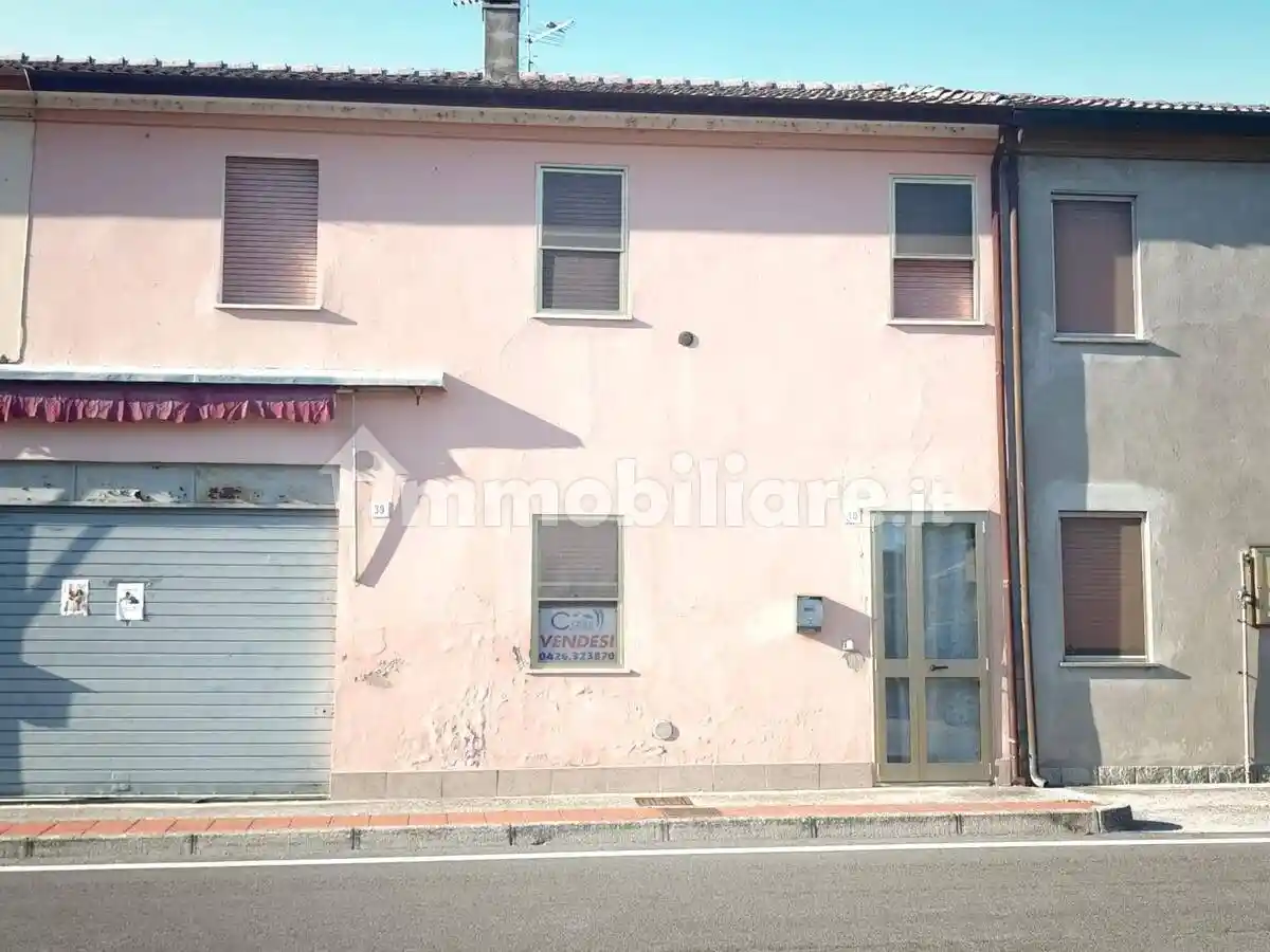 Villetta a schiera in vendita a Riva del Po