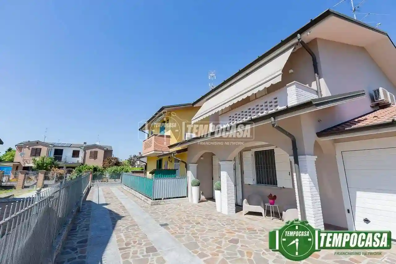Villa - foto 2