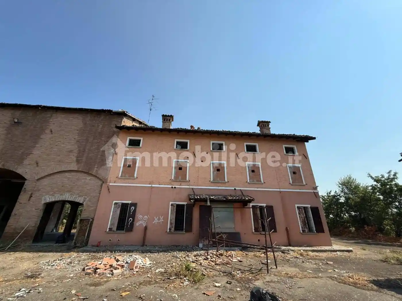 Casa indipendente in vendita a Modena