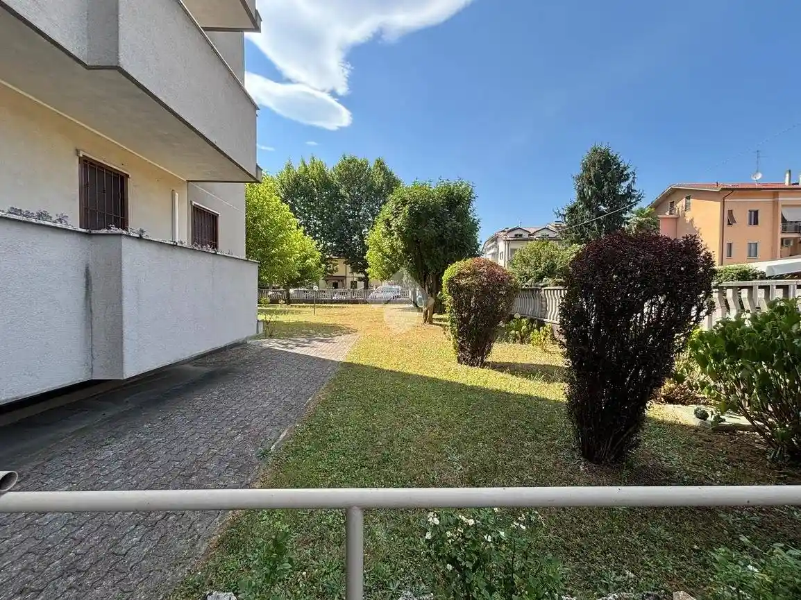 Appartamento in vendita a Limbiate