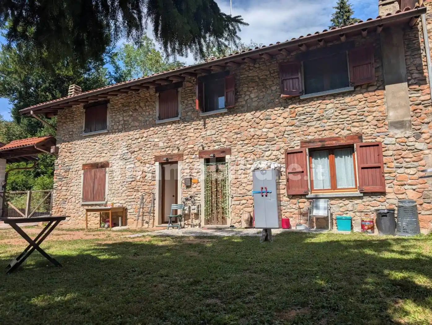 Casa indipendente in vendita a Cuasso al Monte