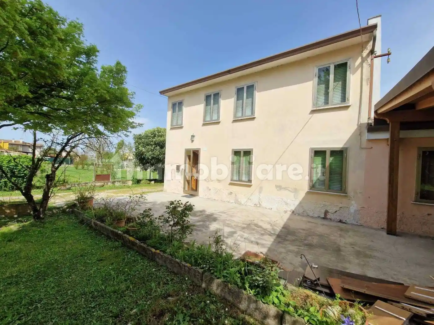 Villa in vendita a Gavello