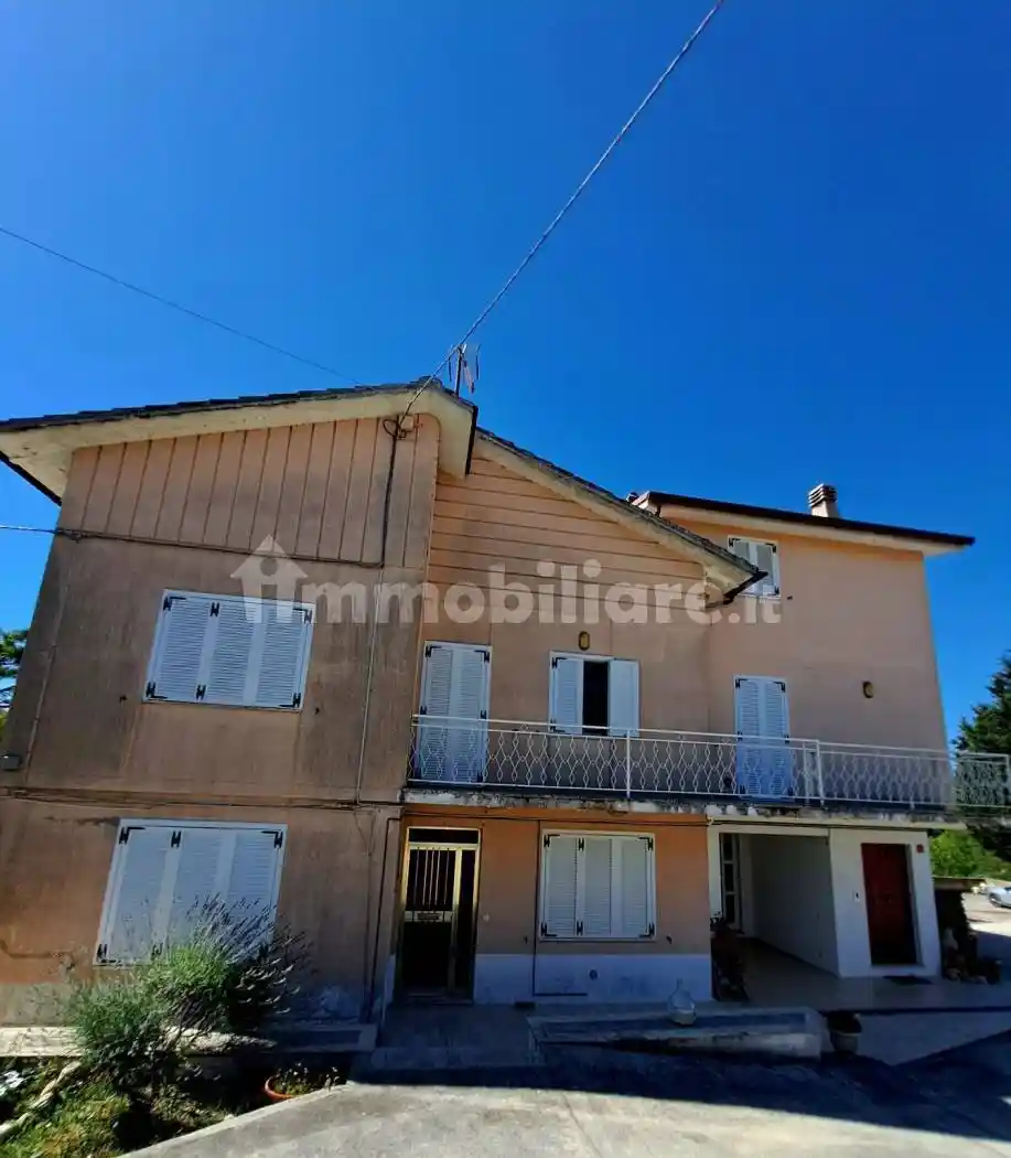 Villa in vendita a Ortezzano