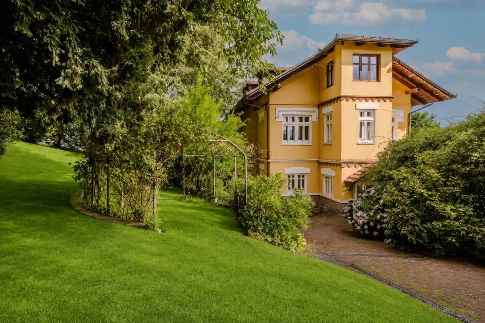 Villa in vendita a Viverone