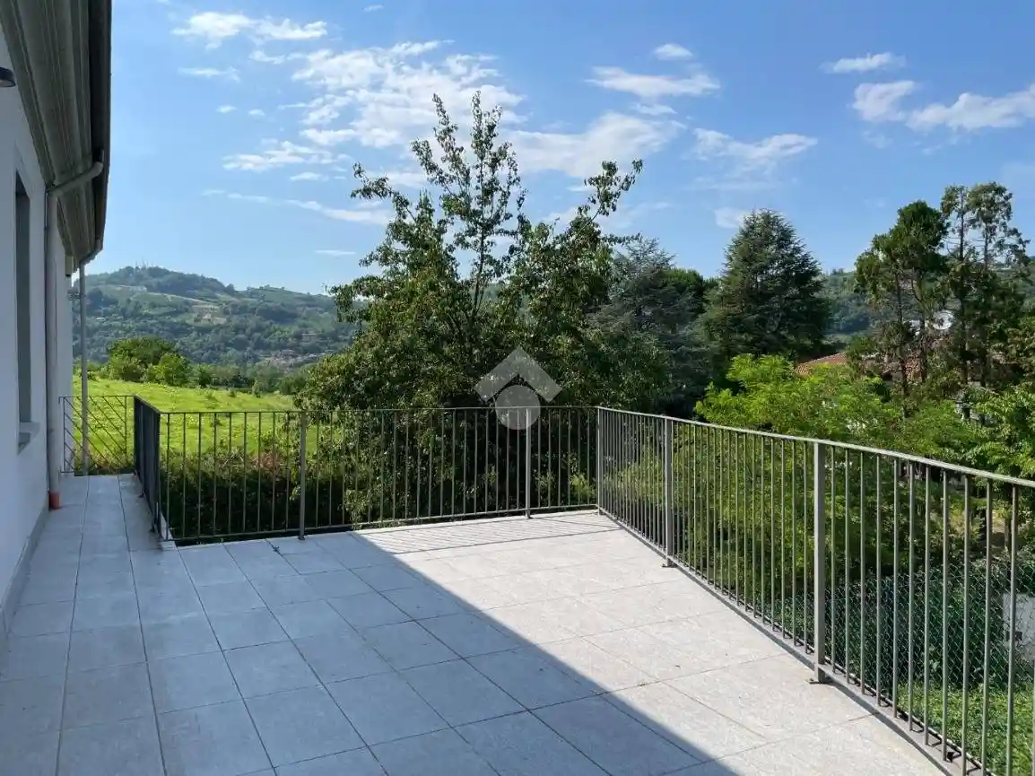 Villa in vendita a Canelli
