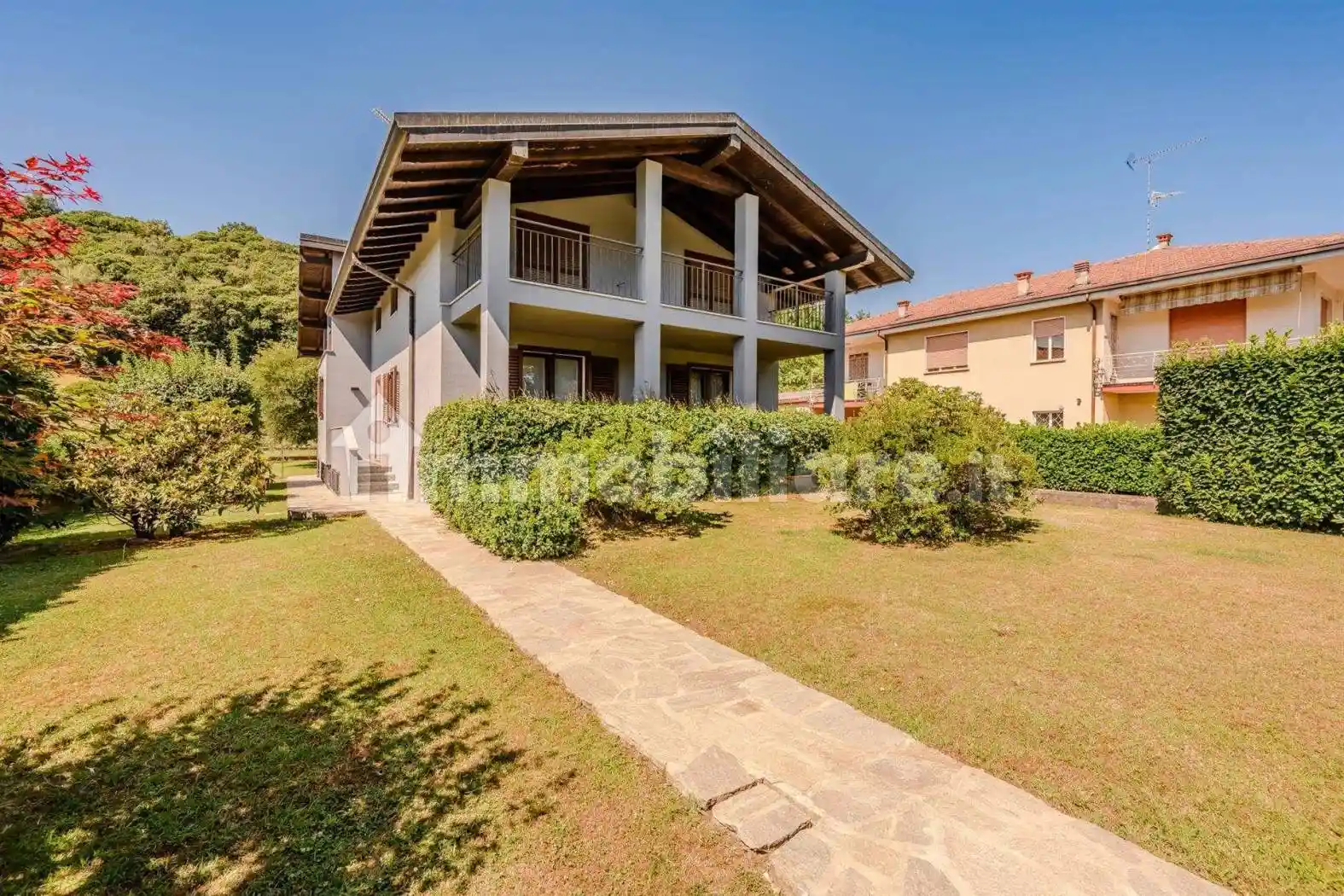 Villa in vendita a Dormelletto