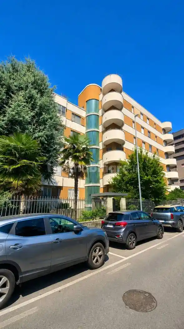 Appartamento in vendita a Garbagnate Milanese