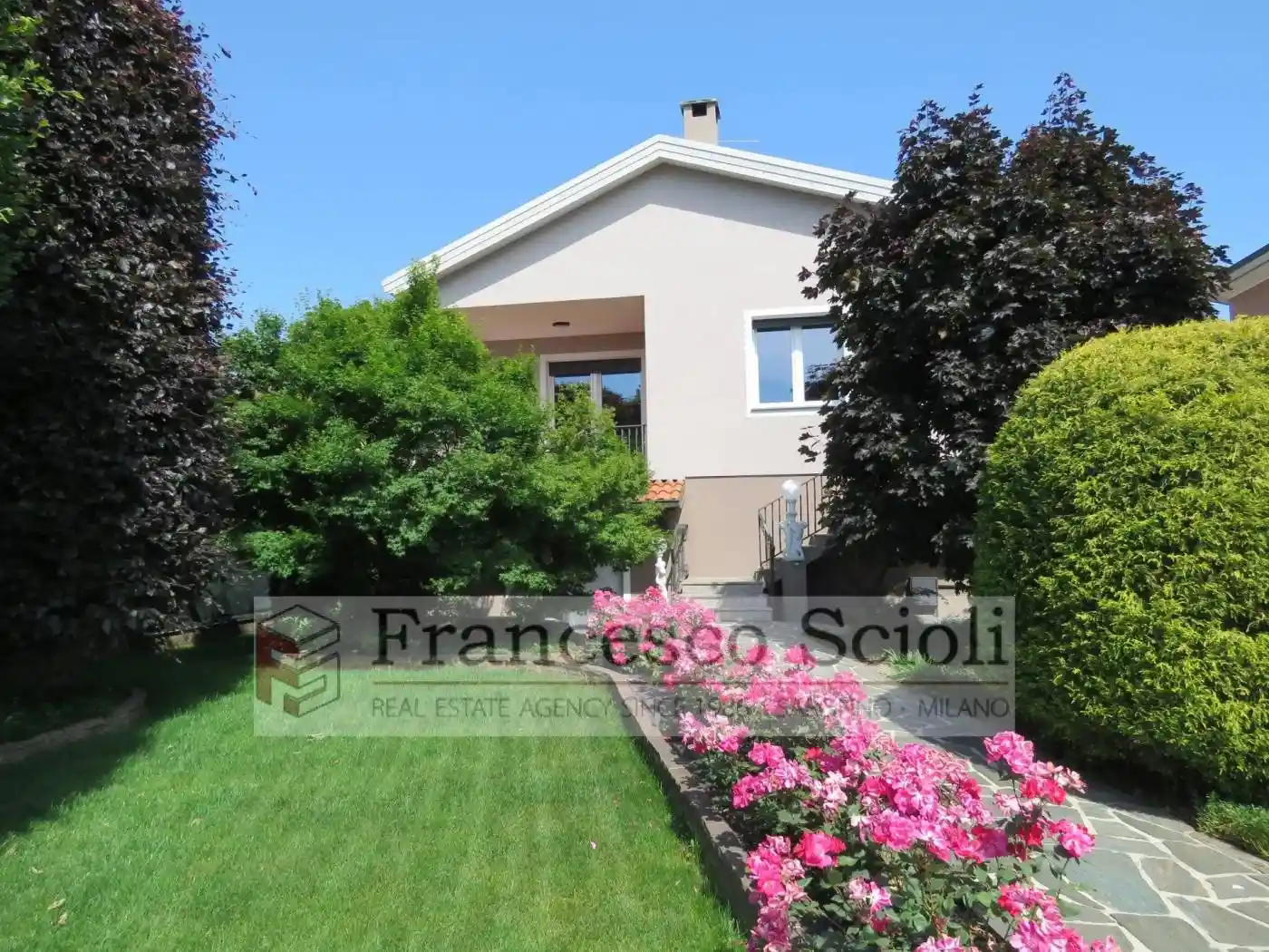 Villa in vendita a Rovello Porro