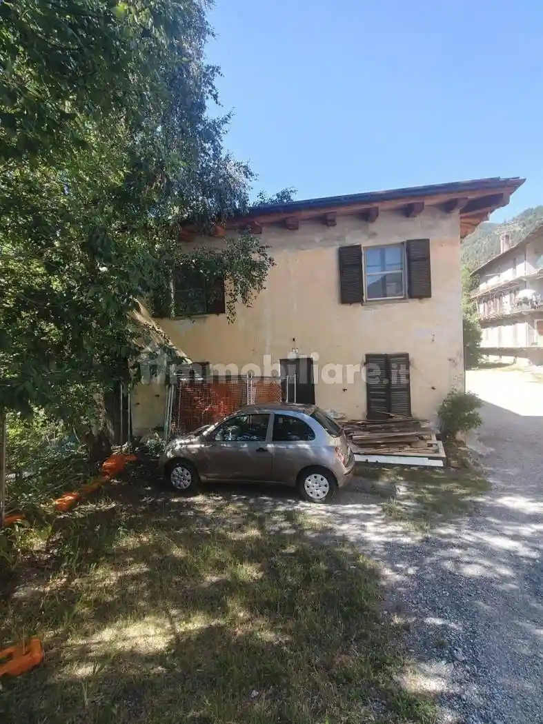 Casa indipendente in vendita a Oulx