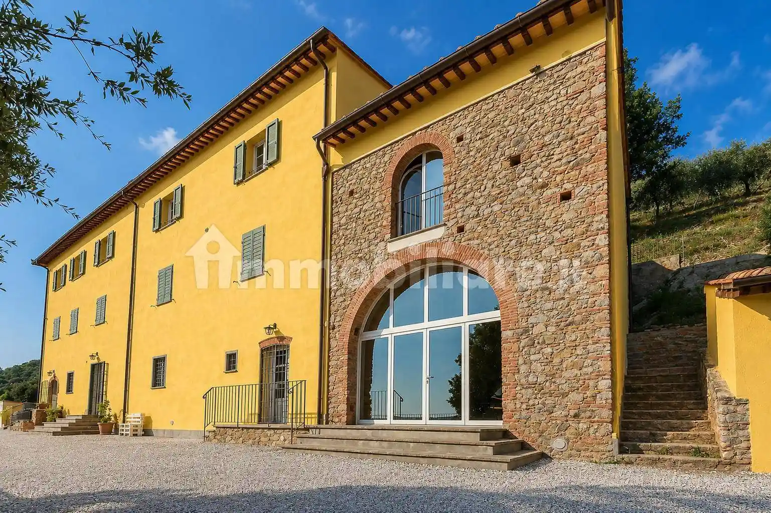 Rustico - Casale in vendita a Lucca