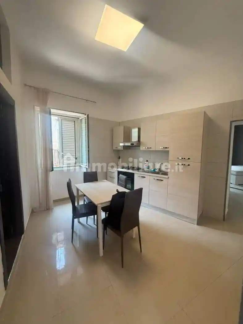 Appartamento in vendita a Napoli