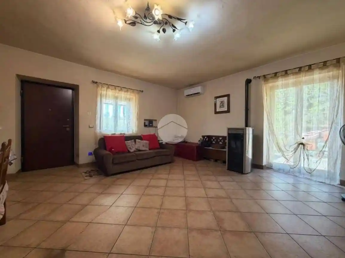 Villa in vendita a Fara in Sabina