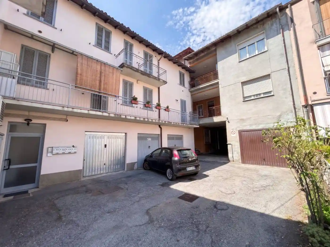 Appartamento in vendita a La Valletta Brianza