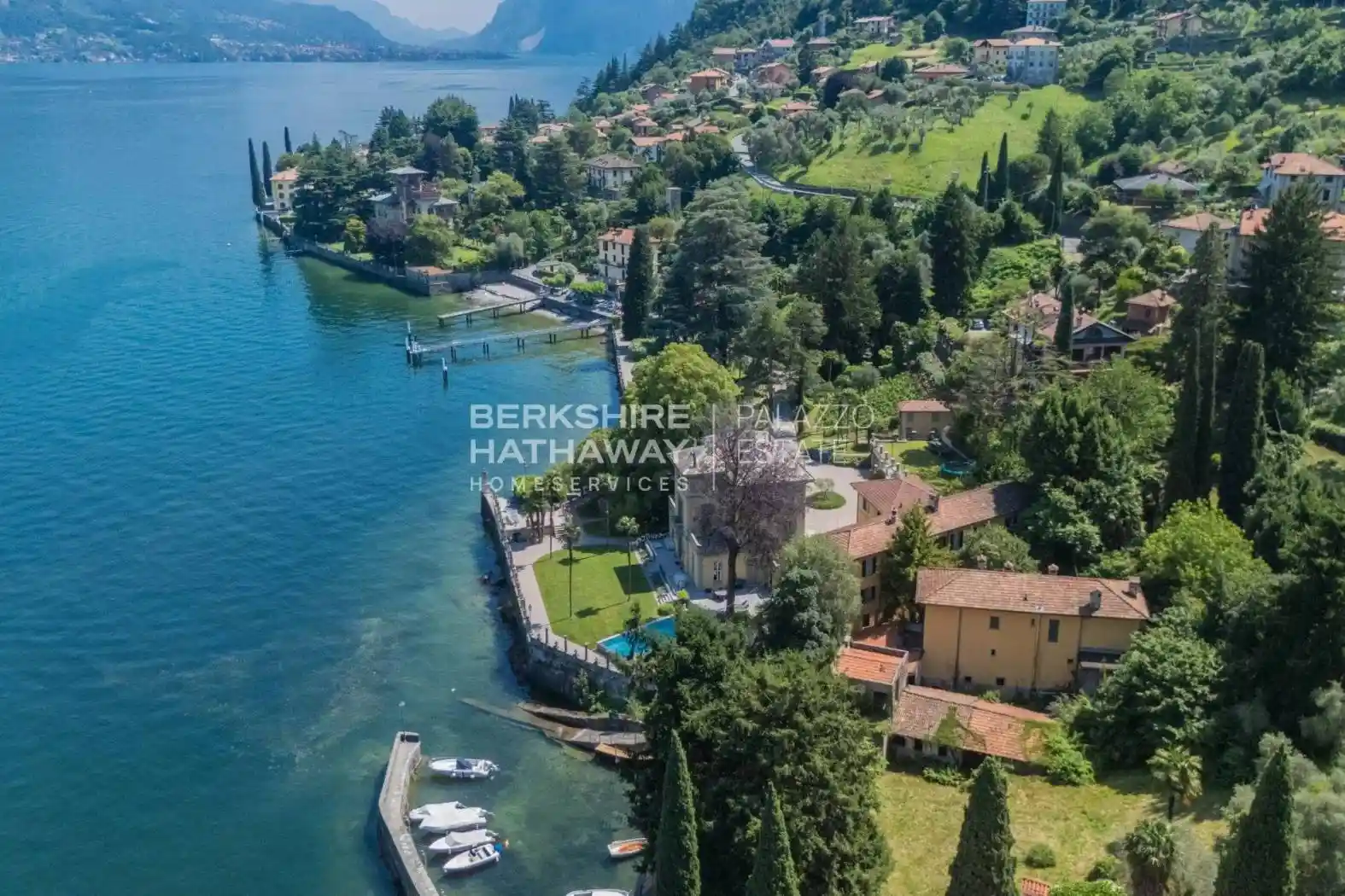 Villa in vendita a Oliveto Lario