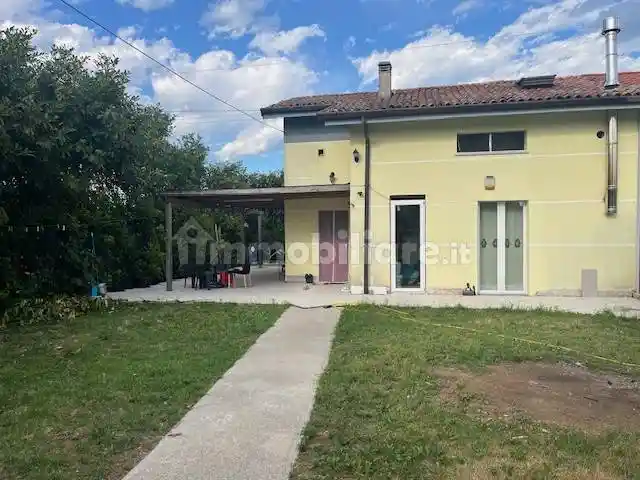 Villa in vendita a Udine