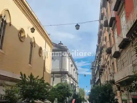 Appartamento in vendita a Napoli