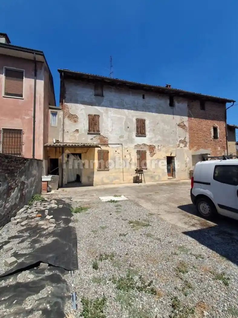 Rustico - Casale in vendita a Maleo