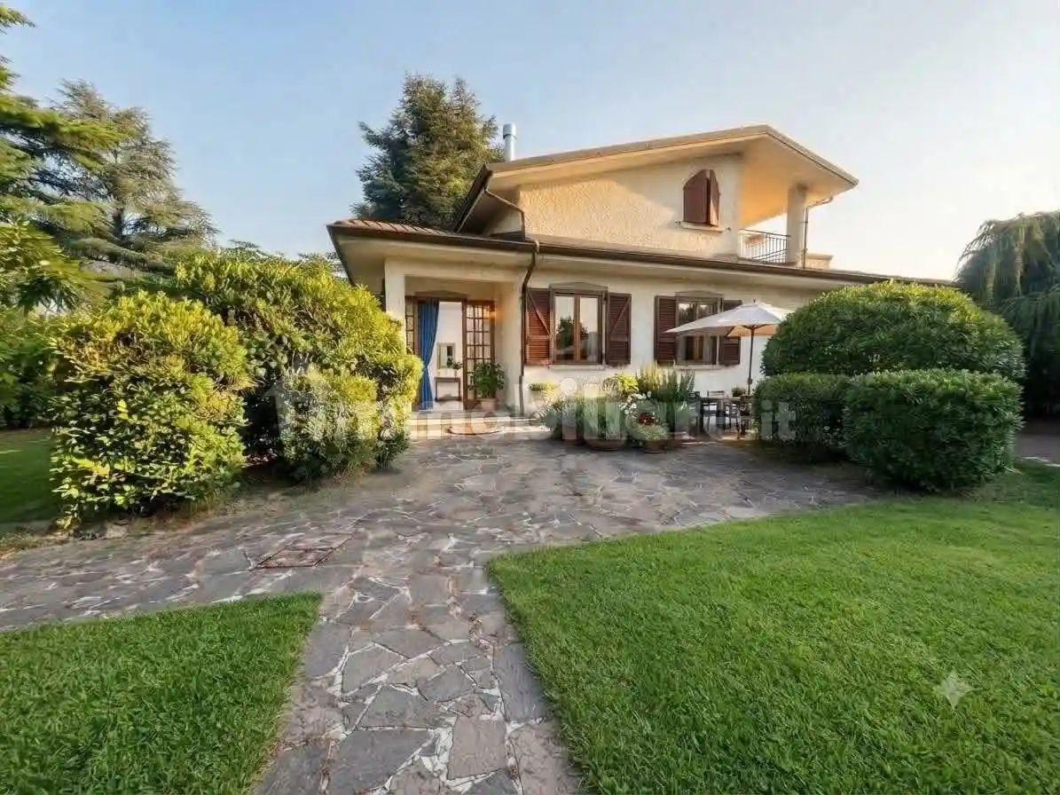 Villa in vendita a Castel San Giovanni